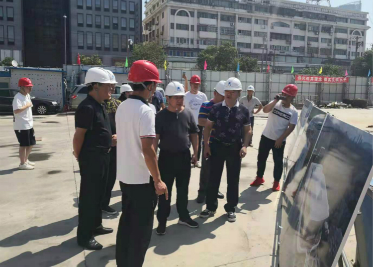 觀(guān)摩現場(chǎng)